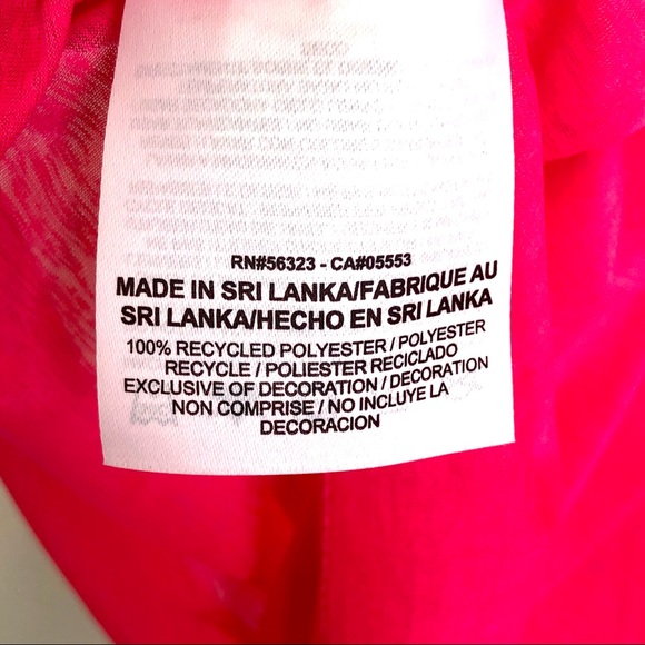 NWT | Nike | 3 Quarter Sleeve Cropped Dri-fit Top - Picture 4 of 6